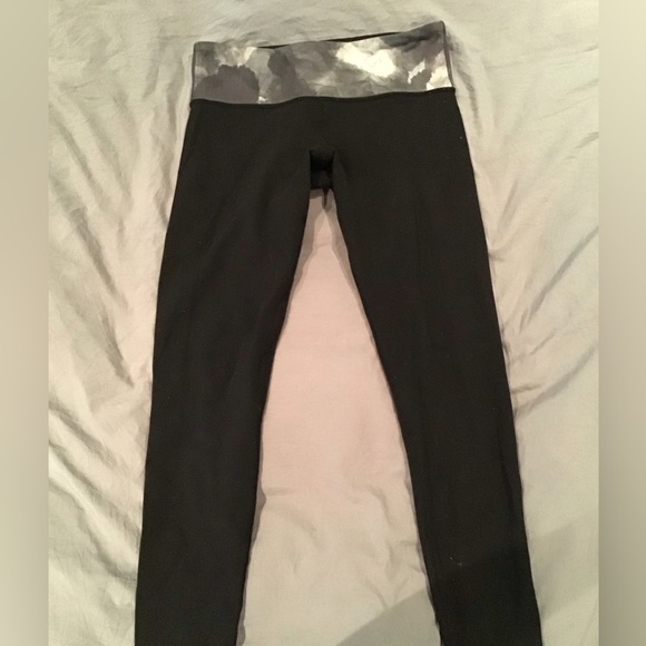 Sz 6 - 4 x Lululemon Leggings - Picture 5 of 12